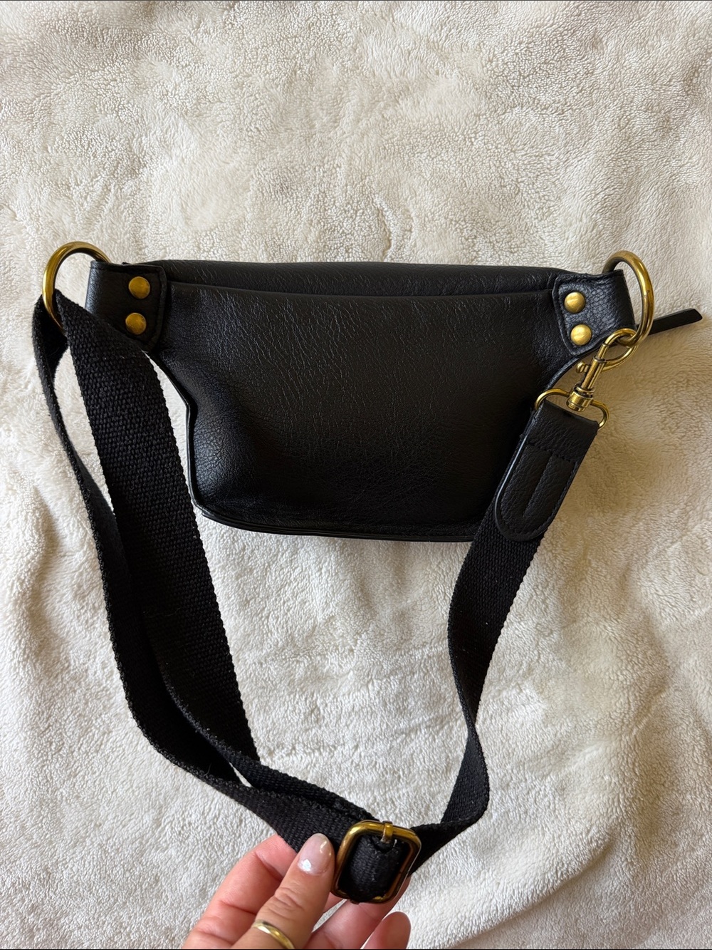 Universal Thread Black Leather Belt Bag with Gold Hardware - Picture 4 of 4